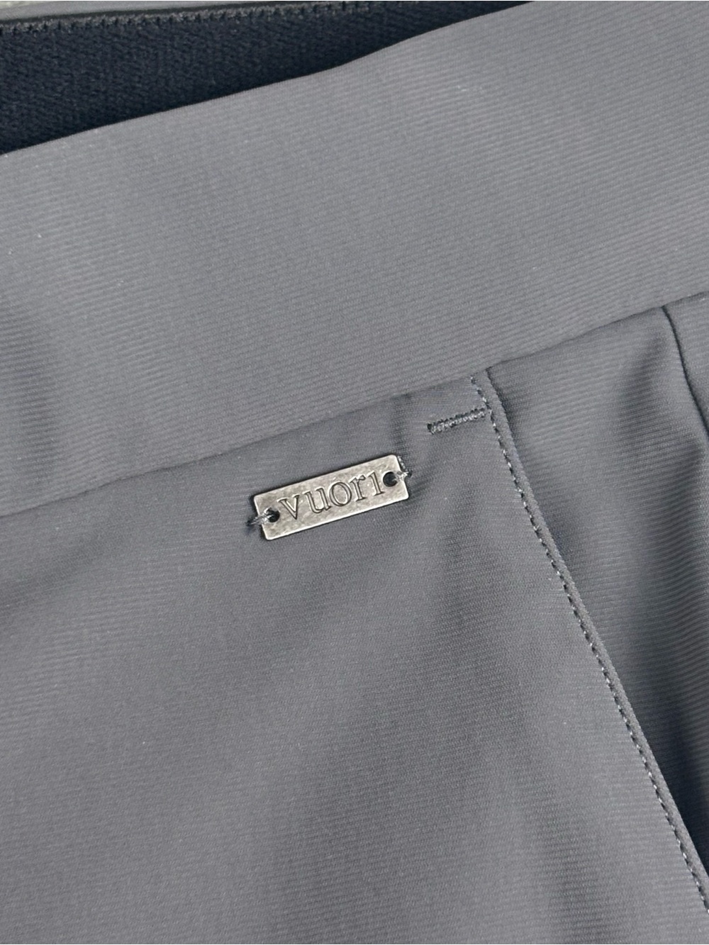 Vuori Fleet Short Mens Large Gray Stretch Performance Wicking Drawstring V386 - Picture 7 of 13